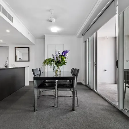 H On Mitchell Apartment Hotel Darwin Exterior photo