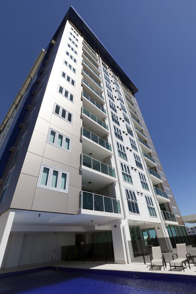 Aparthotel H On Mitchell 4*